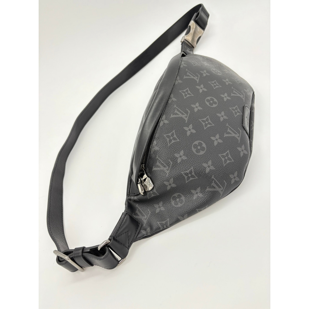 Louis Vuitton Discovery Bumbag
